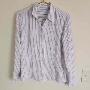 Apparenza White and Black Striped Button Down Shirt
